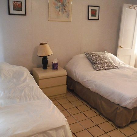 טראז'ור איילנד Lorelei Resort Motel מראה חיצוני תמונה